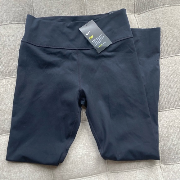 Nike Pants - NWT Nike One Luxe Mid Rise 7/8 Legging M